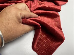 Velour - orangerød med guld labyrint mønster
